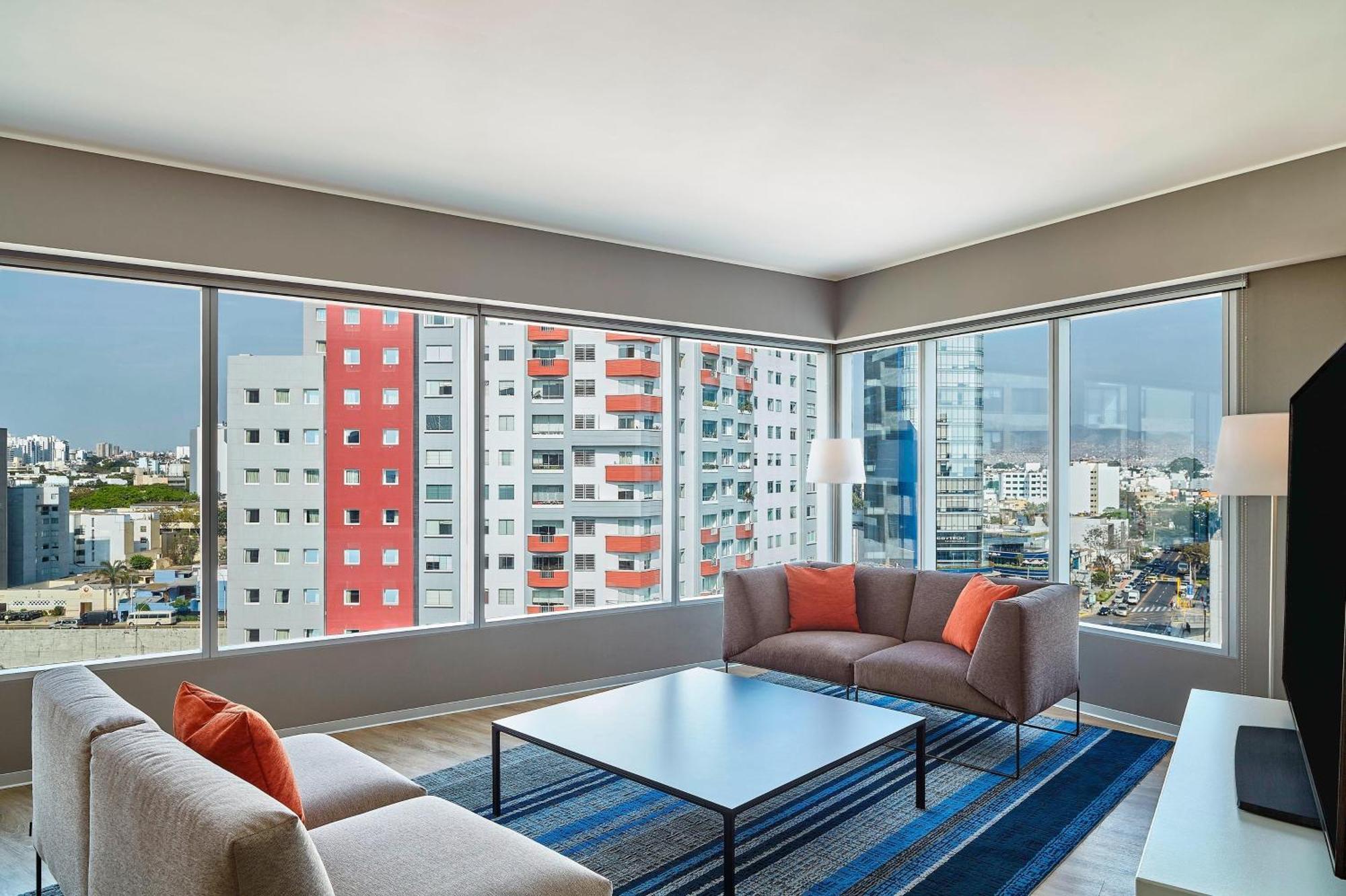 เอลอฟต์ ลิมา มิราฟลอเรส Hotel ภายนอก รูปภาพ