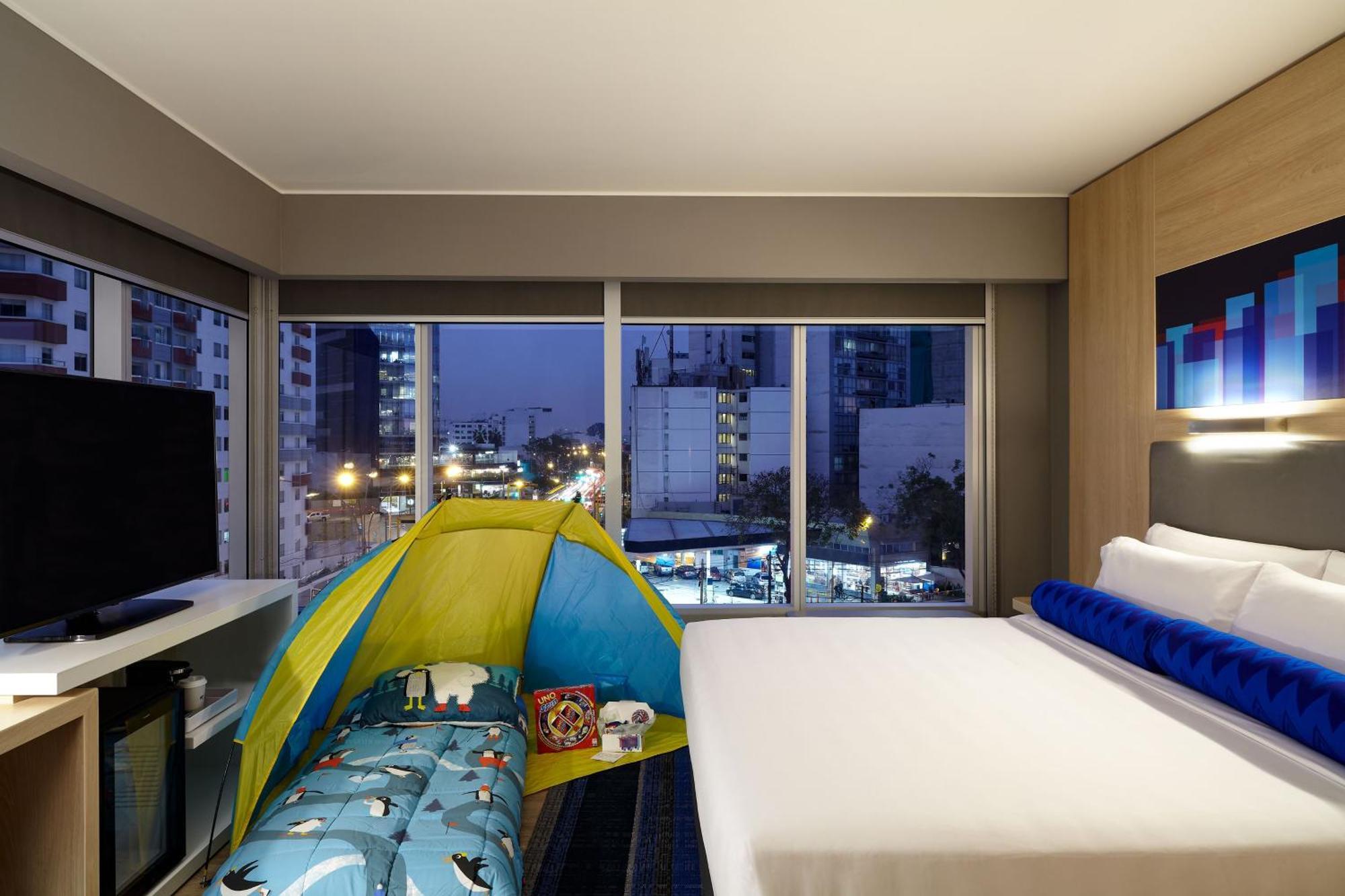 เอลอฟต์ ลิมา มิราฟลอเรส Hotel ภายนอก รูปภาพ